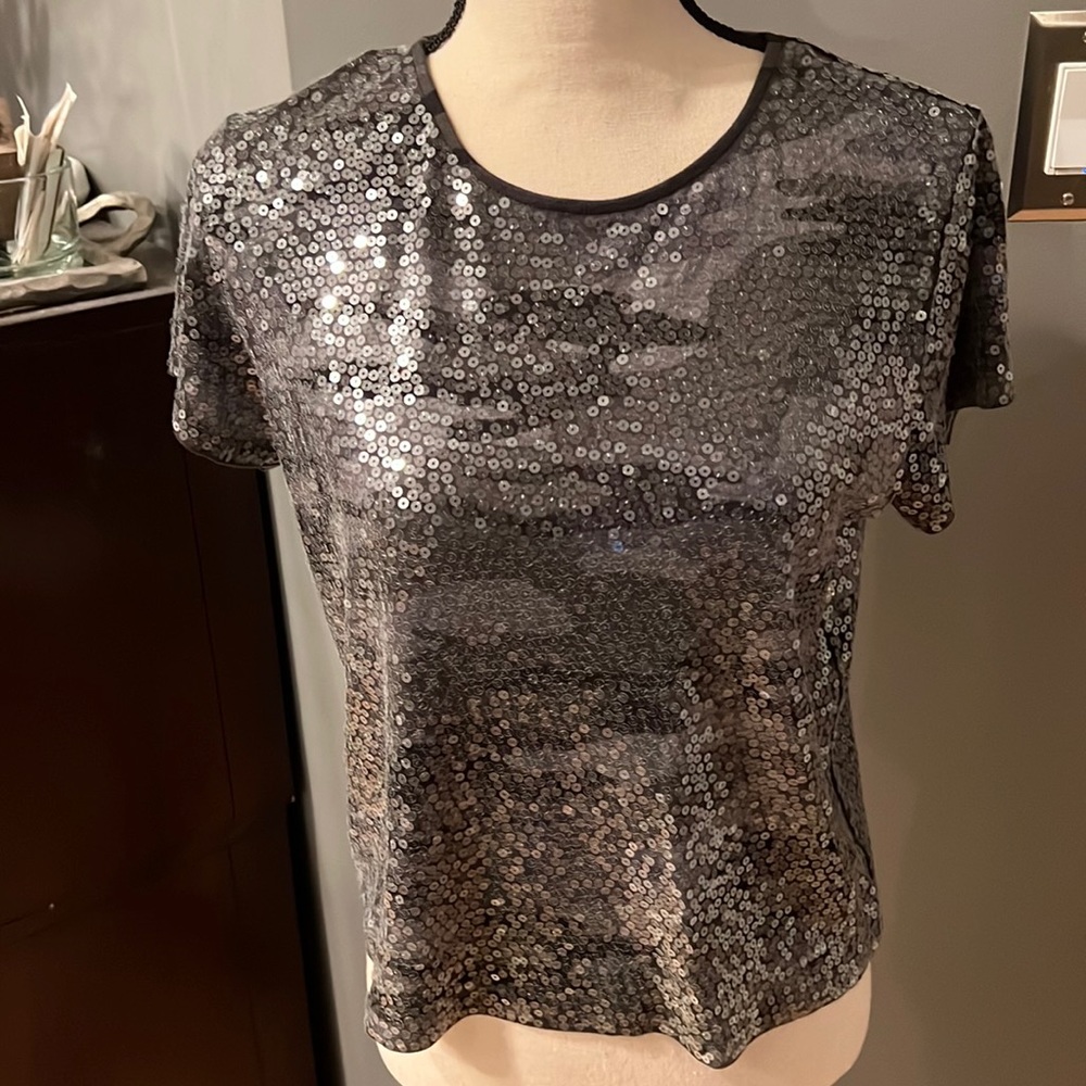 NWOT Express Sequin & Gray Camo top ✨✨
